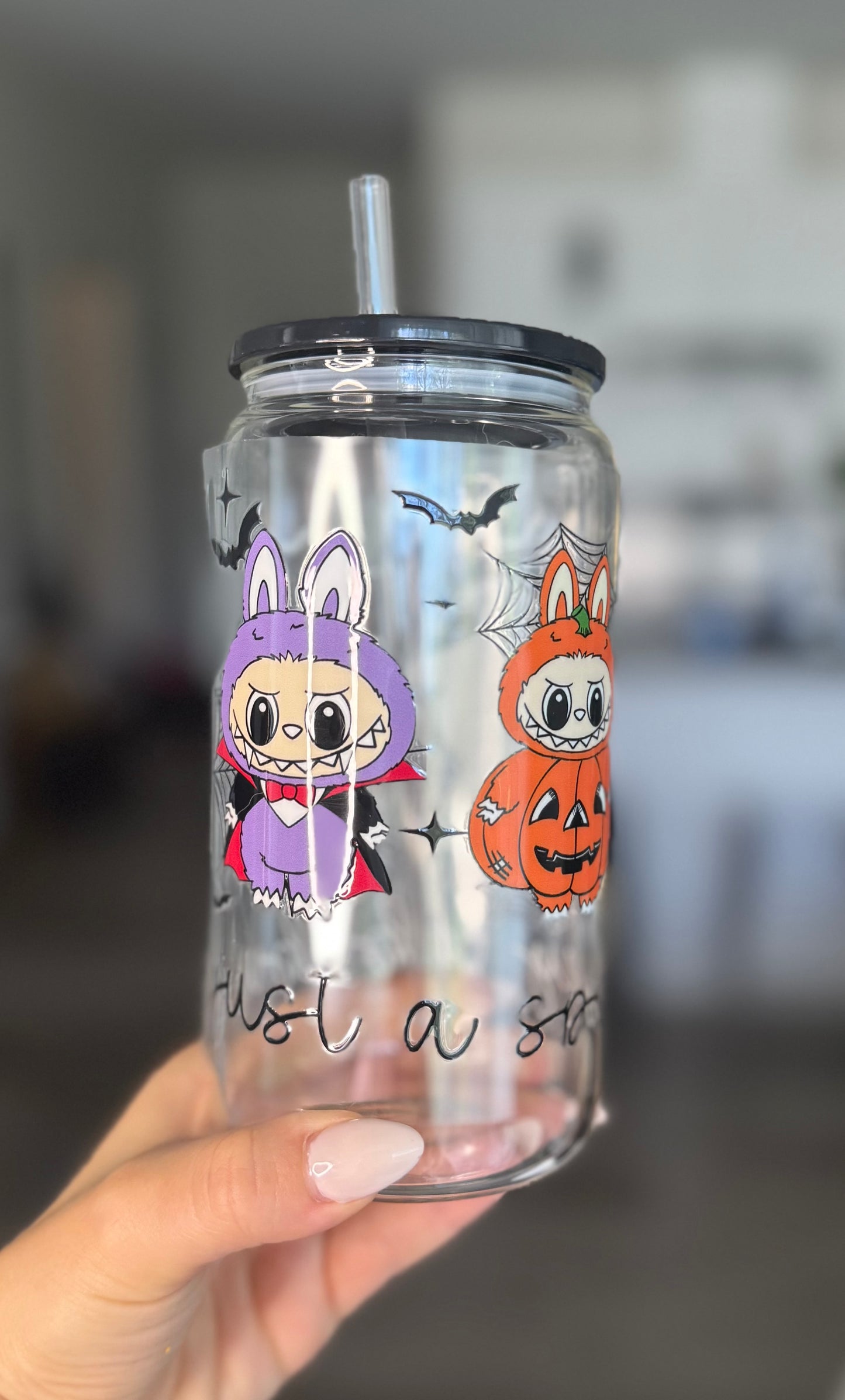 Modèle 16 oz - Spooky Labubu